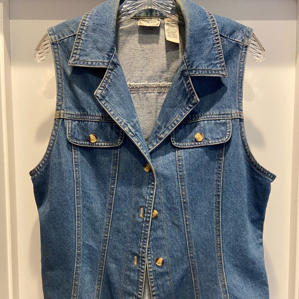 Sleeveless denim vest